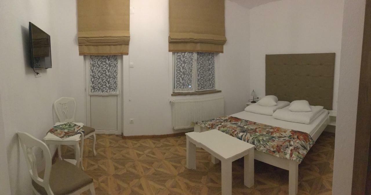 مبيت وإفطار بايلي توشناد Casa Karola Haz المظهر الخارجي الصورة